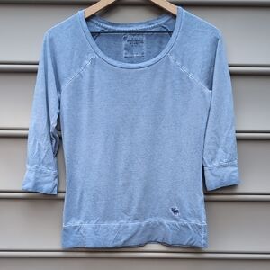 Vintage Y2K Abercrombie and Fitch Garment Dyed Soft Tee with 3/4 Length Sleeve